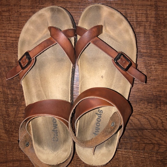 Brown sandals - Picture 2 of 2